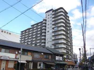 尼崎アーバンコンフォートの外観（西から）