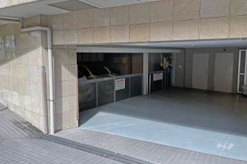 敷地内駐車場（屋内機械式）