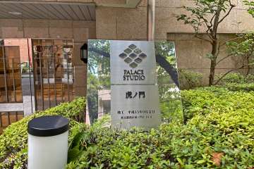 マンションの銘板