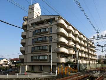 NEOダイキョー逆瀬川の外観（西側から）