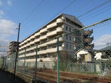 NEOダイキョー逆瀬川の外観（南東側から）