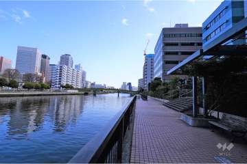 敷地南東側の前面道路