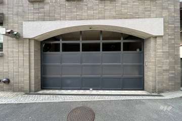 駐車場の出入り口