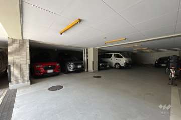 敷地内駐車場（屋内平面式）　