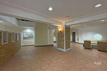 エントランスホール