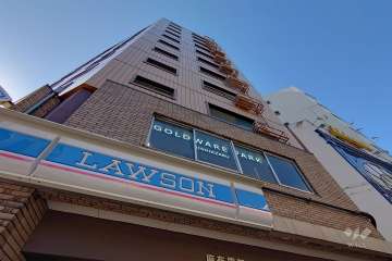 麻布霞町マンションの外観（北東側から）