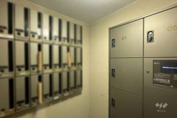 宅配ボックスと共用ポスト