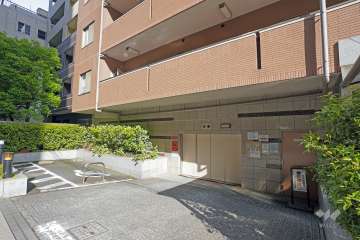 駐車場の出入り口