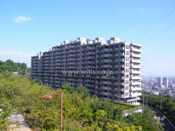 ラ・ビスタ宝塚ラ・メゾンの外観（北西側から）