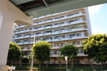 エクセルシオール港区海岸の外観（北東側から）