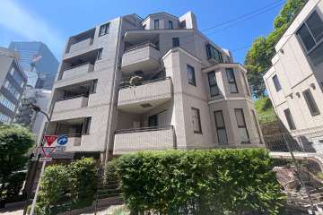 朝日マンション赤坂南部坂の外観（北東側から）
