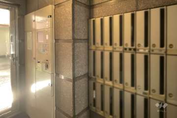 宅配ボックスと共用ポスト