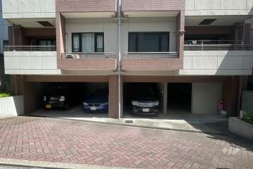 敷地内駐車場（屋内平面式）　