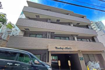 センチュリー麻布の外観（南側から）