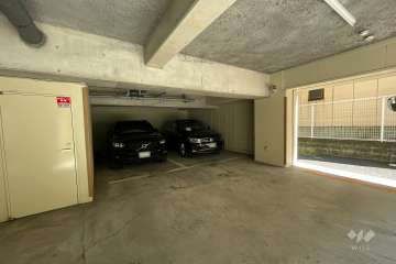 敷地内駐車場（屋内平面式）