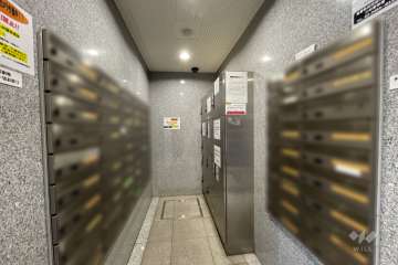 共用ポストと宅配ボックス