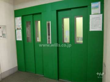 エレベーター（2基）