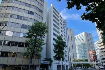 ラセーナ南青山の外観（南東側から）