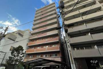 メインステージ赤坂の外観（南東側から）