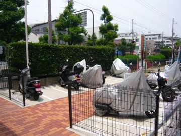 バイク置場