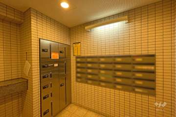 共用ポストと宅配ボックス