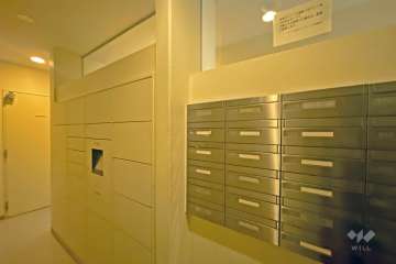 共用ポストと宅配ボックス