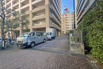 駐車場の出入り口