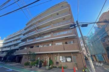 スタジオエアー白金の外観（西側から）