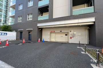 敷地内駐車場（屋内機械式）