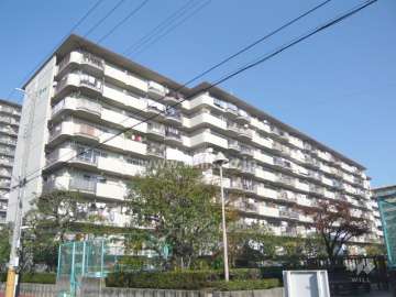 立花グリーンハイツ2号棟の外観（南西側から）