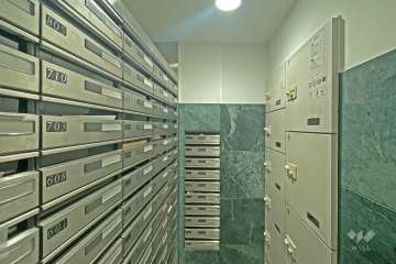 共用ポストと宅配ボックス