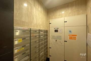 宅配ボックスと共用ポスト　