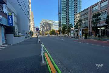 敷地南側の前面道路　