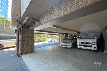 敷地内駐車場（屋内平面式）