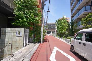 敷地東側の前面道路　