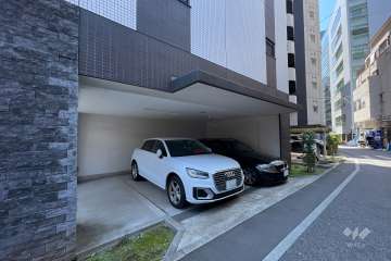 敷地内駐車場（屋内平面式）