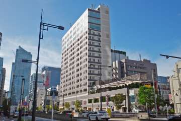 新橋プラザビルコアレジデンスの外観（東側から）