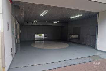 敷地内駐車場（屋内機械式）