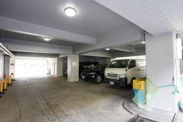 敷地内駐車場（屋内平面式）