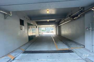 駐車場の出入り口