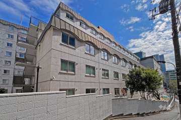 秀和赤坂レジデンシャルホテルの外観（北西側から）