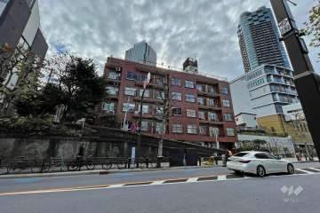 カルム第二赤坂の外観（北東側から）