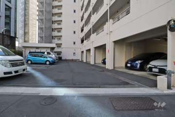 敷地内駐車場（屋外平面式）（屋内平面式）