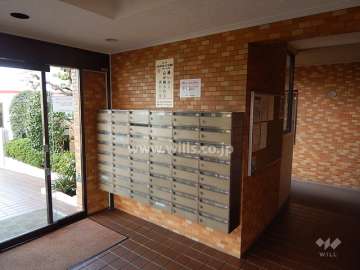 エントランスホール（共用ポスト）