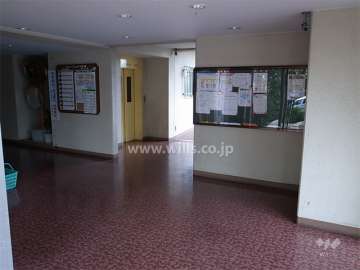 エントランスホール