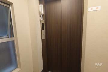 共用のエレベーター