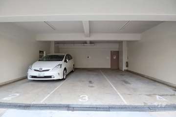 敷地内駐車場（屋内平面式）