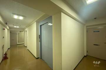 エントランスホール