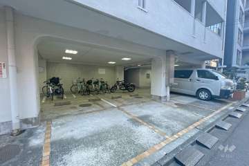 敷地内駐車場（屋内平面式）