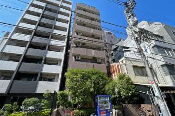 エスコート芝公園の外観（南側から）